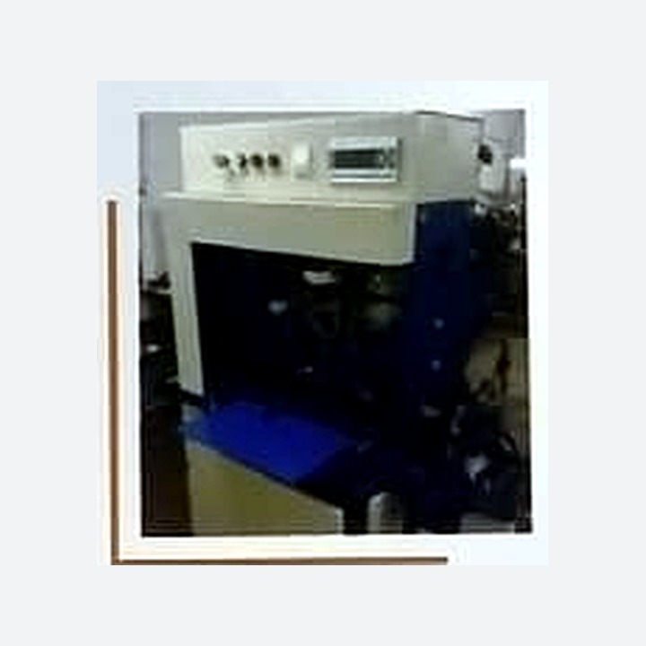 Label machine for branded packaging and identification labels